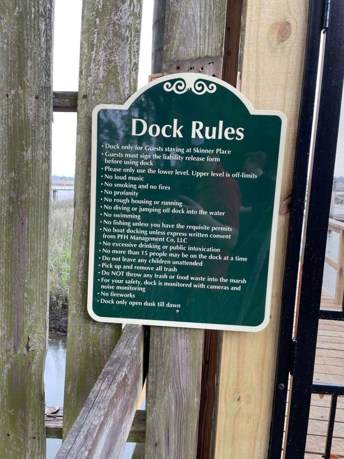 Retro Rainbow At Herb River-Highlighter Hideaway #5 Savannah Exterior photo