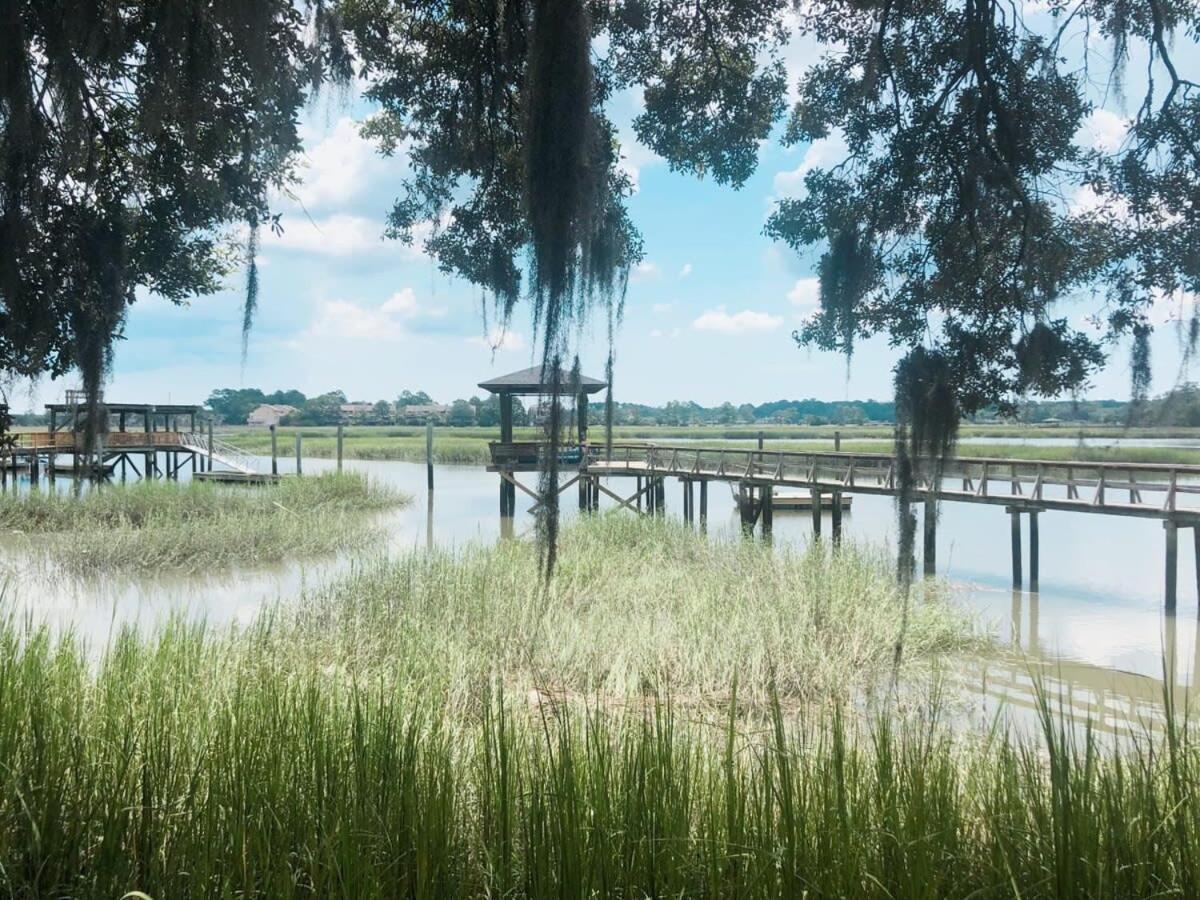 Retro Rainbow At Herb River-Highlighter Hideaway #5 Savannah Exterior photo
